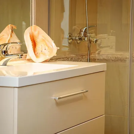 Luxurious 1Bd Apartment In Oasis Beach Club *
